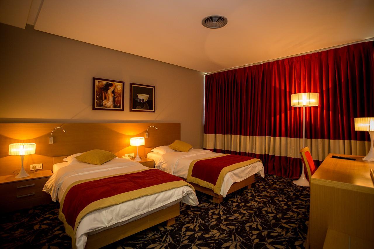 Hotel Colosseo & Spa Shkoder Ngoại thất bức ảnh